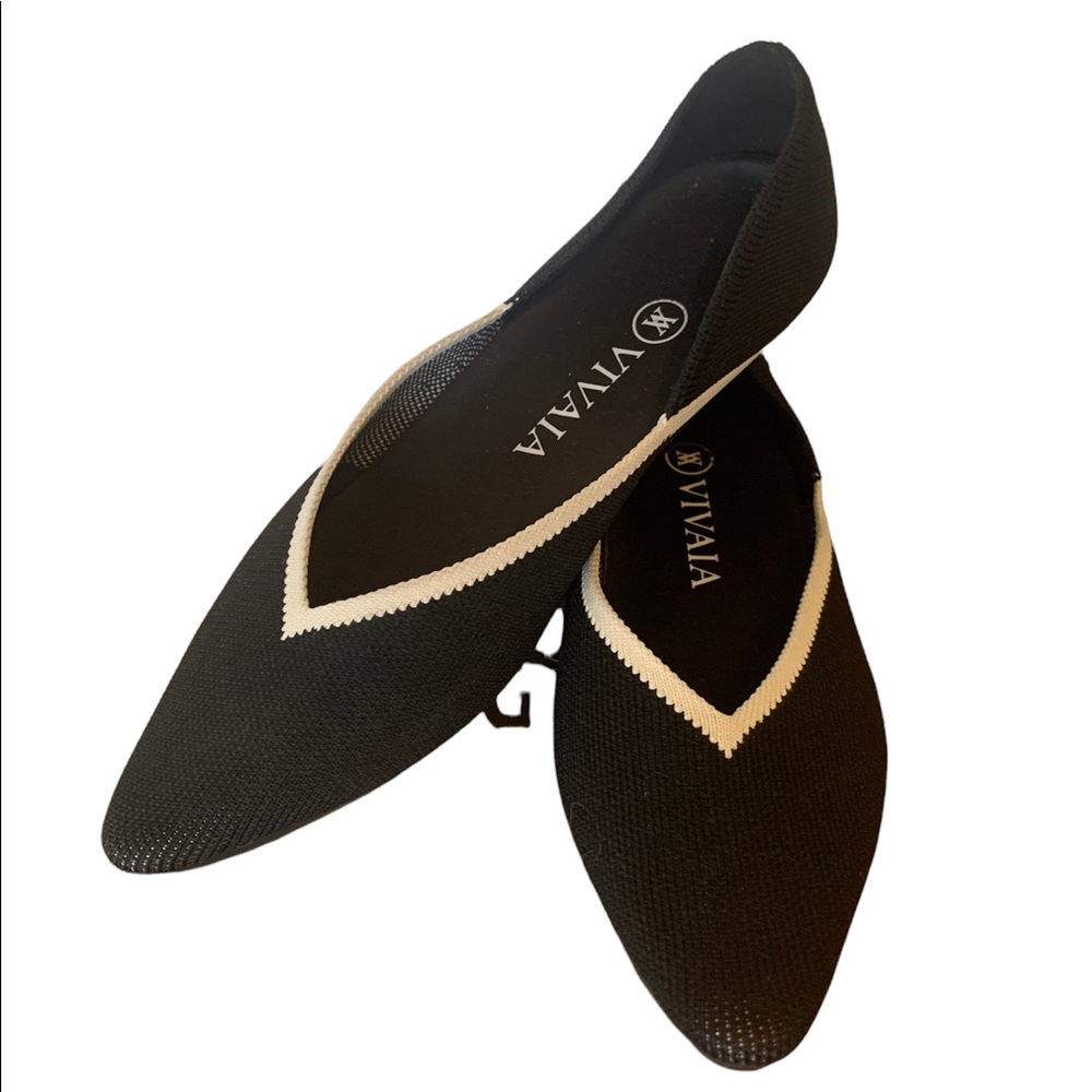 Vivaia Pointed-Toe V-Cut Flats